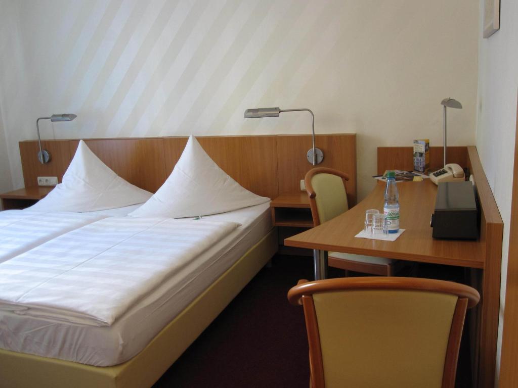 Pension Der Kleine Nachbar Gotha Exterior photo